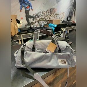 NIT The  North Face Unisex Berkeley Duffel Grey NF0A3KWH